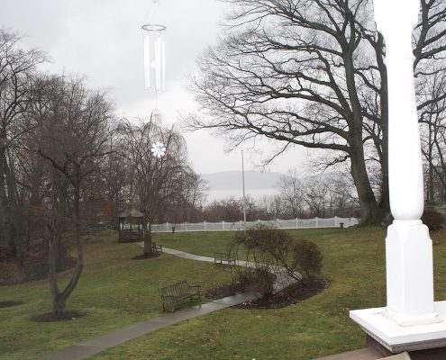 Outdoor waterview vantage